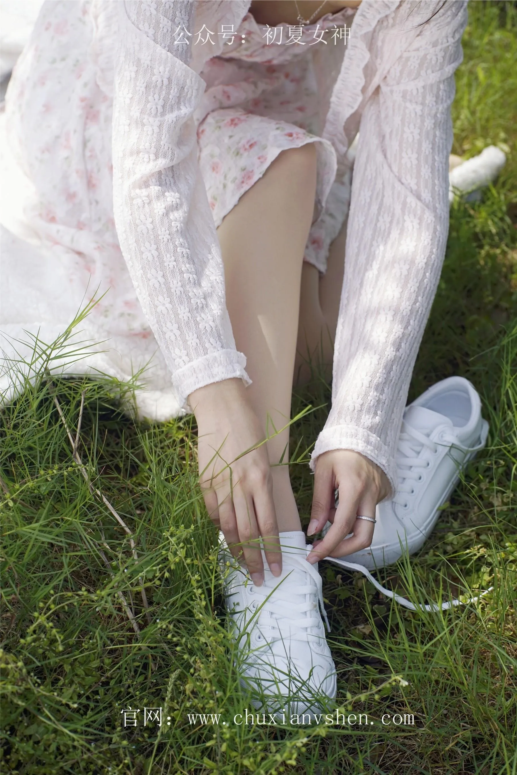 初夏女神 NO.070 依依 邻家女孩-风中少女 [122P]插图4